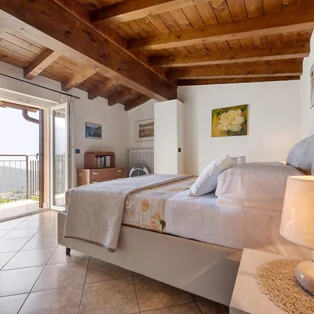 Splendido Loft Panoramico Veleso