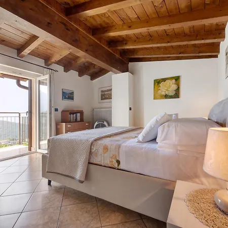 Splendido Loft Panoramico 公寓 *